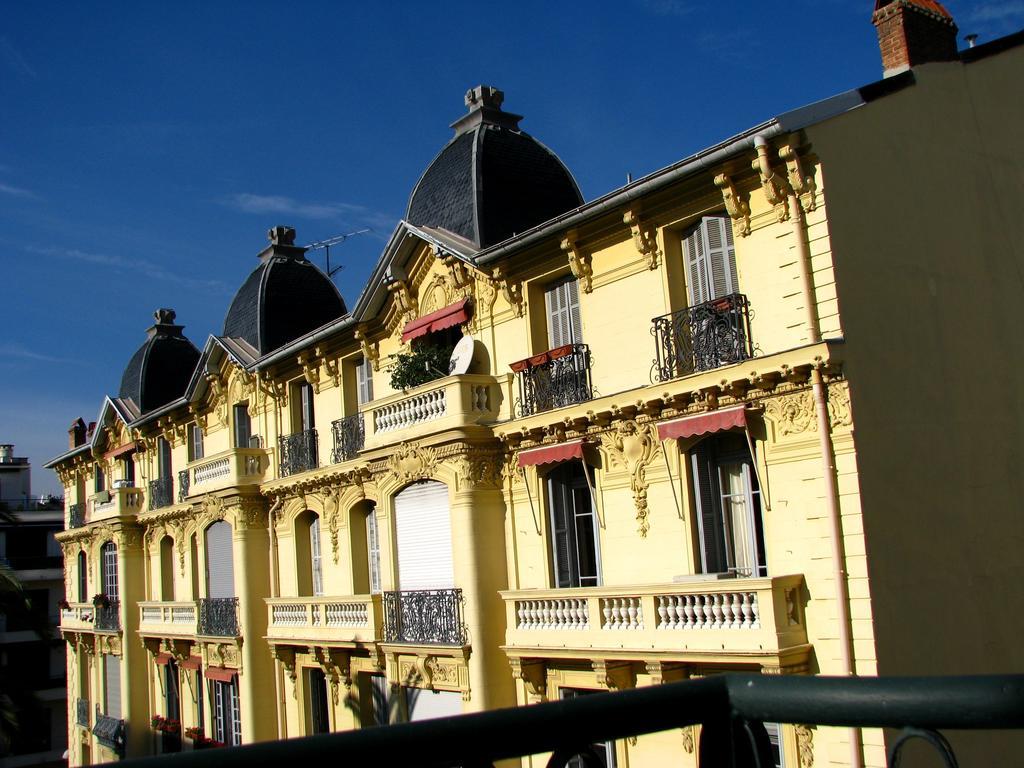 In Rue Halevy Nizza