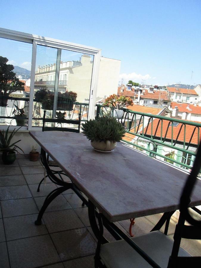 In Rue Halevy Appartamento *